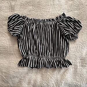 Black and white striped crop top with puffy sleeves for a pirate medium